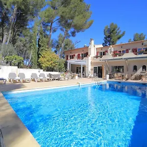 3* Hotel Des Ecureuils