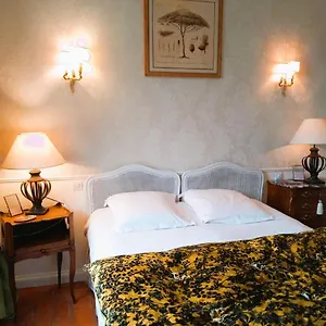 Bed & Breakfast Hote-aix-centre-garage-piscine, Aix-en-Provence